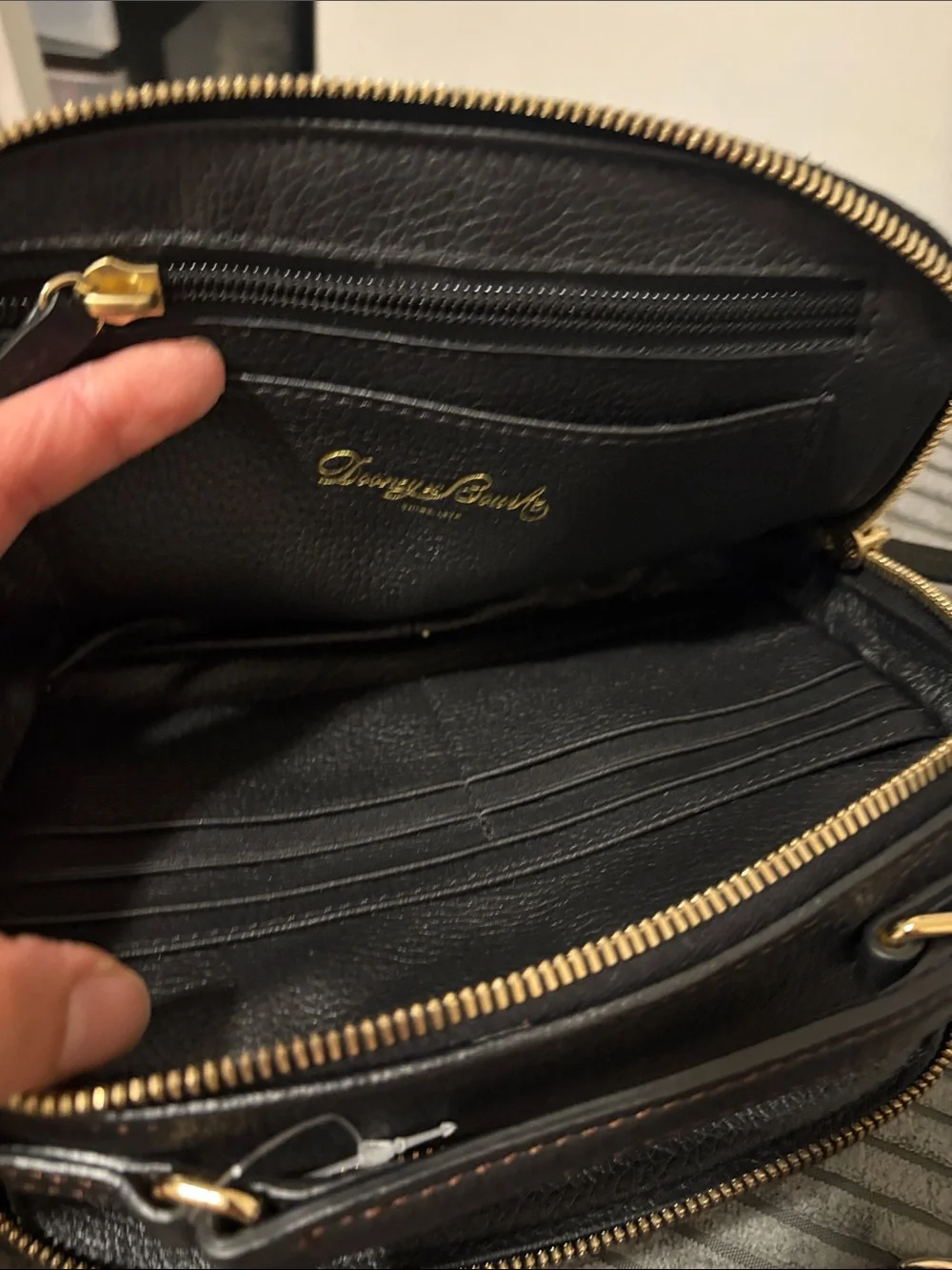 Dooney & Bourke